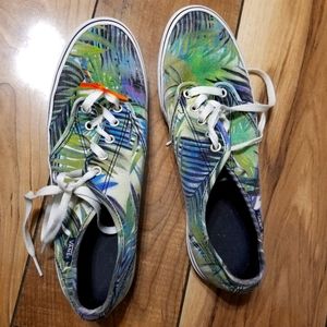 Sz 10 Women  Vanoff the Wall Sneaker Fern